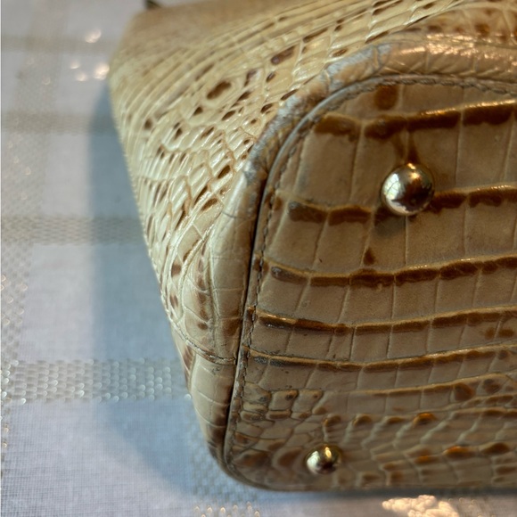 COPY - Brahmin Medium Asher tote bag in croc leather. Medium Zip Top Tote. - Picture 4 of 6